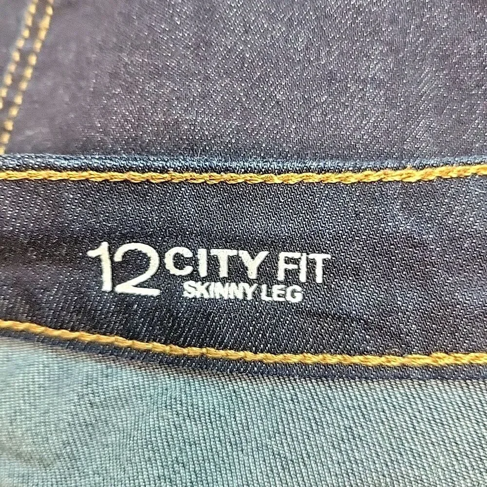 Liz Claiborne Womens Jeans Size 12 City Fit Skinny Leg Dark Blue 34x30.5 - Picture 7 of 8